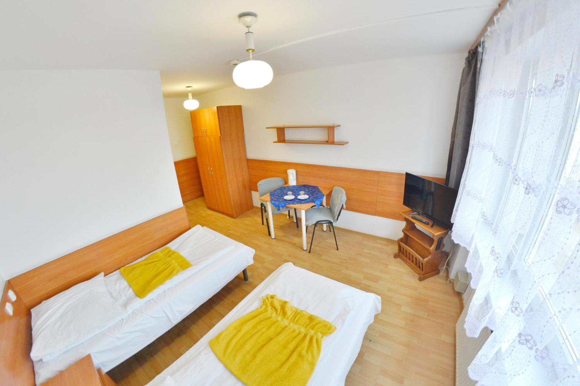 Twoj Hostel Руда-Шльонська Екстер'єр фото