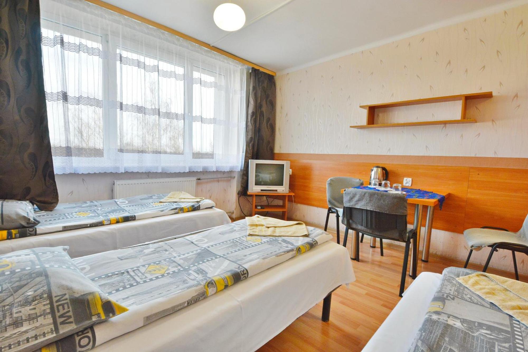 Twoj Hostel Руда-Шльонська Екстер'єр фото